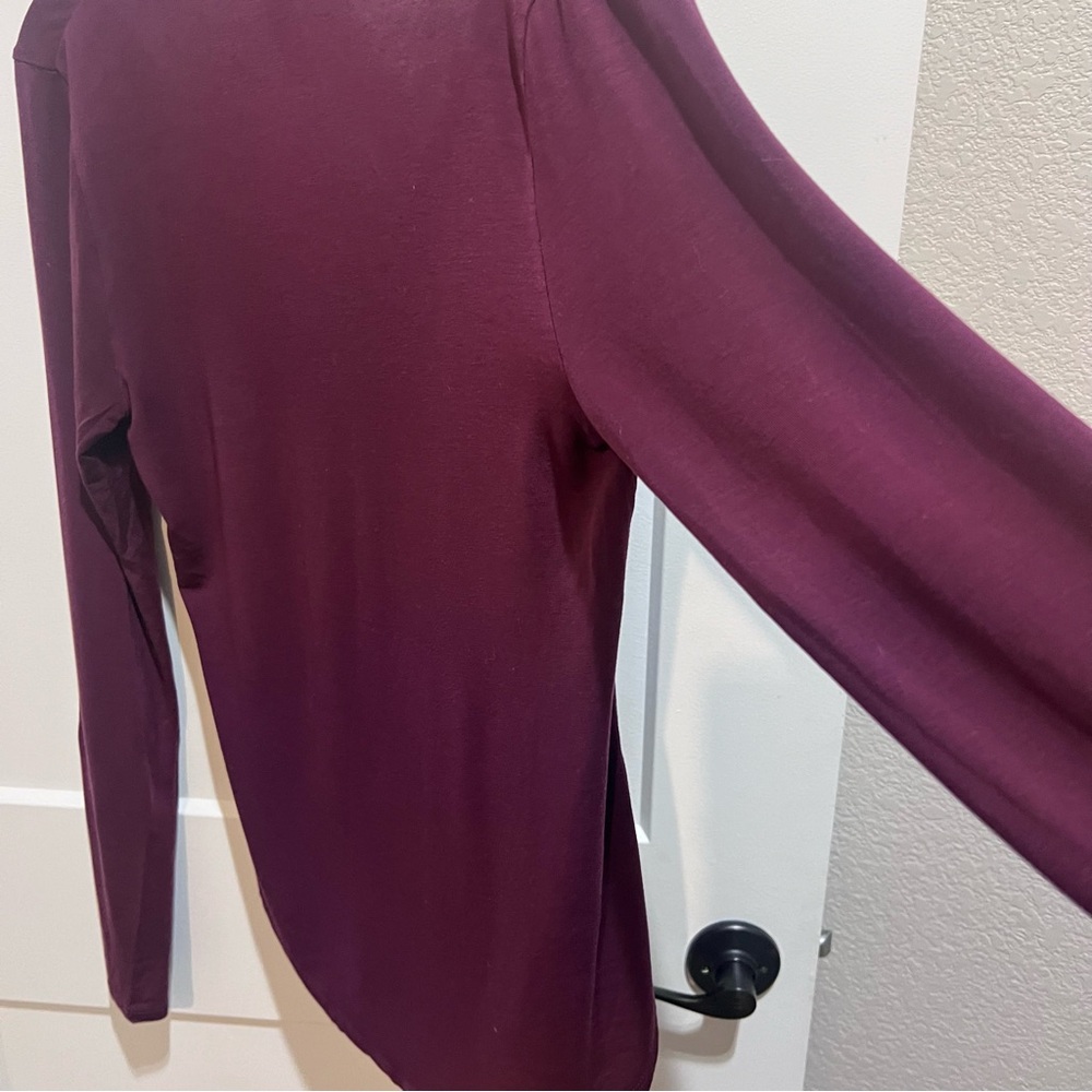 Athleta Soft Lightweight Sleep Top Henley - XS - Picture 6 of 7